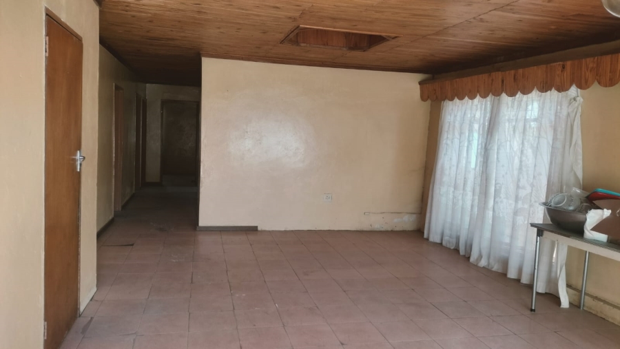 3 Bedroom Property for Sale in Kagisanong Free State